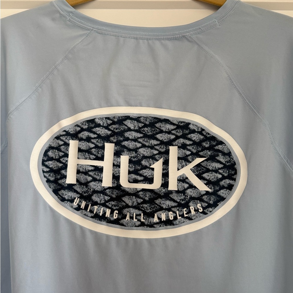 Huk pursuit fishing shirt